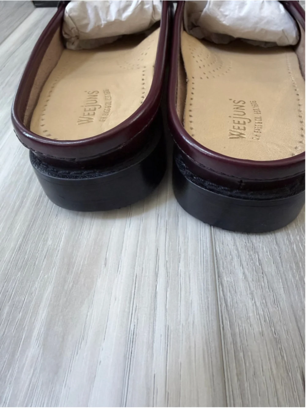 G.H. Bass Weejuns Wynn Penny Loafers Men’s 8.5 Burgundy Leather New in Box